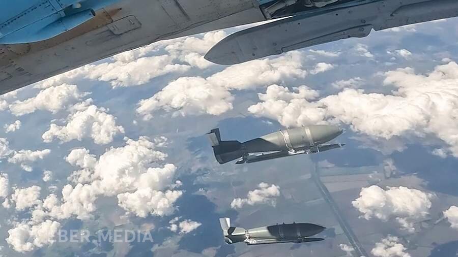 “Rusiya Çernomorsk limanında Ukrayna katerini vurduğunu açıqladı”
