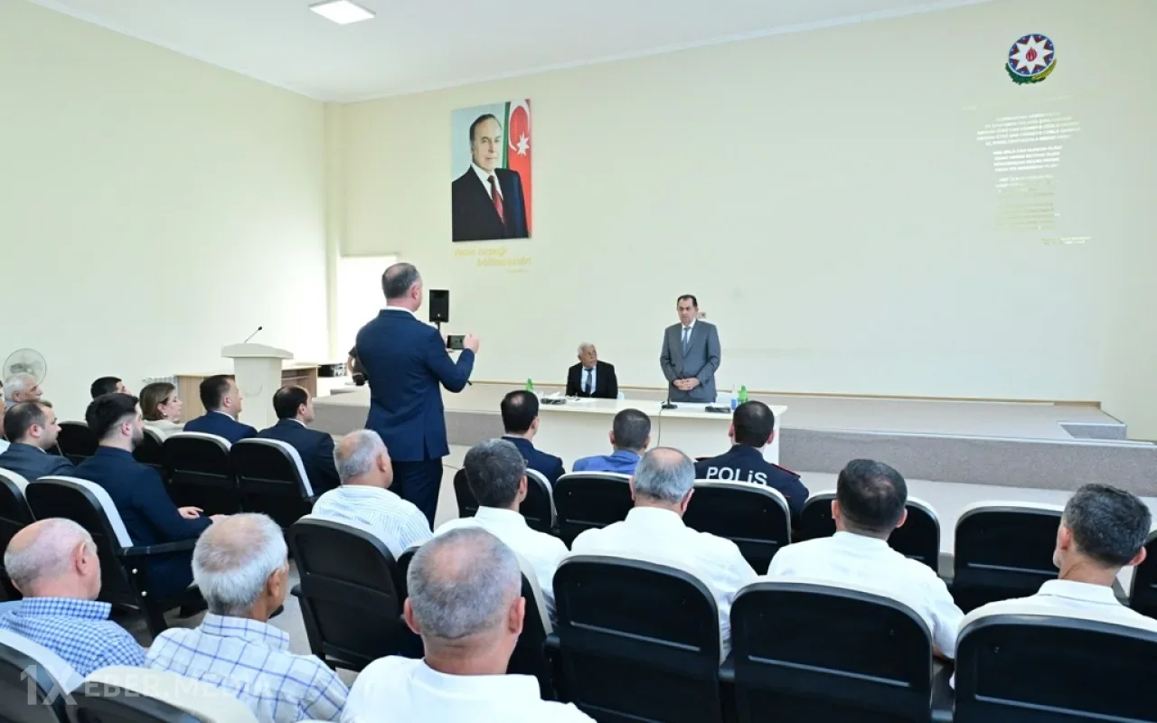 Taleh Qaraşov kənd sakinlərinin qayğı və problemlərini dinlədi - FOTOLAR