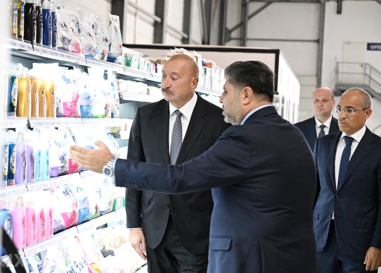 Prezident kağız və gigiyenik məhsulların istehsalı müəssisəsinin açılışında - FOTOLAR