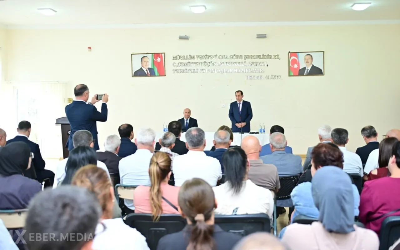 Taleh Qaraşov kənd sakinlərinin qayğı və problemlərini dinləyib - FOTOLAR