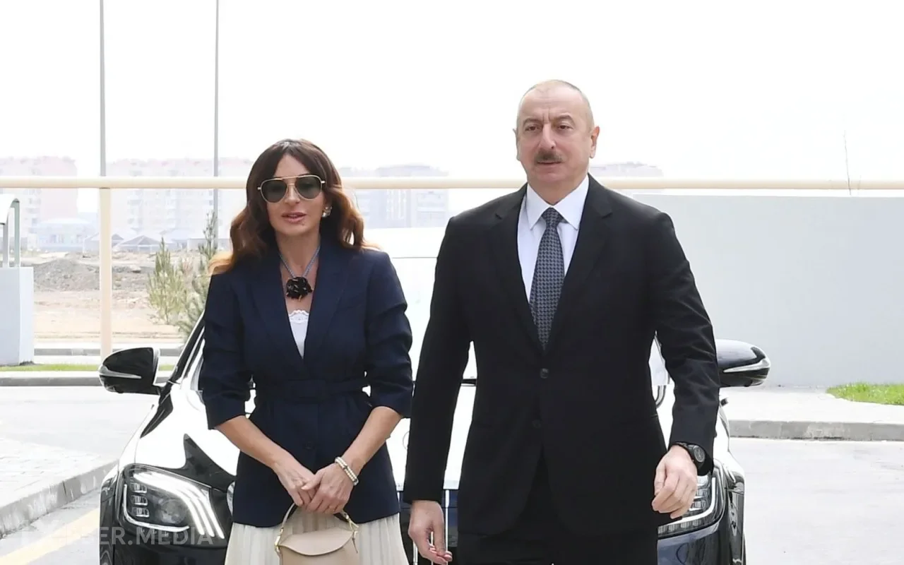 Prezidentlə xanımı Pir Ömər Sultan ziyarətgahında aparılan işlərlə tanış oldular