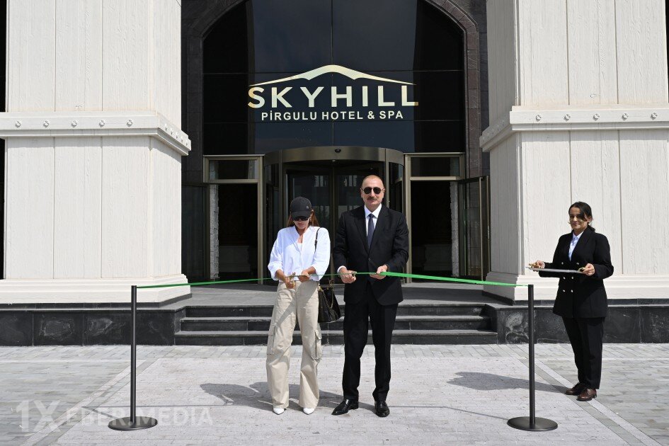 İlham Əliyev və birinci xanım "Pirqulu Park" hotelinin açılışında - YENİLƏNİB (FOTOLAR)