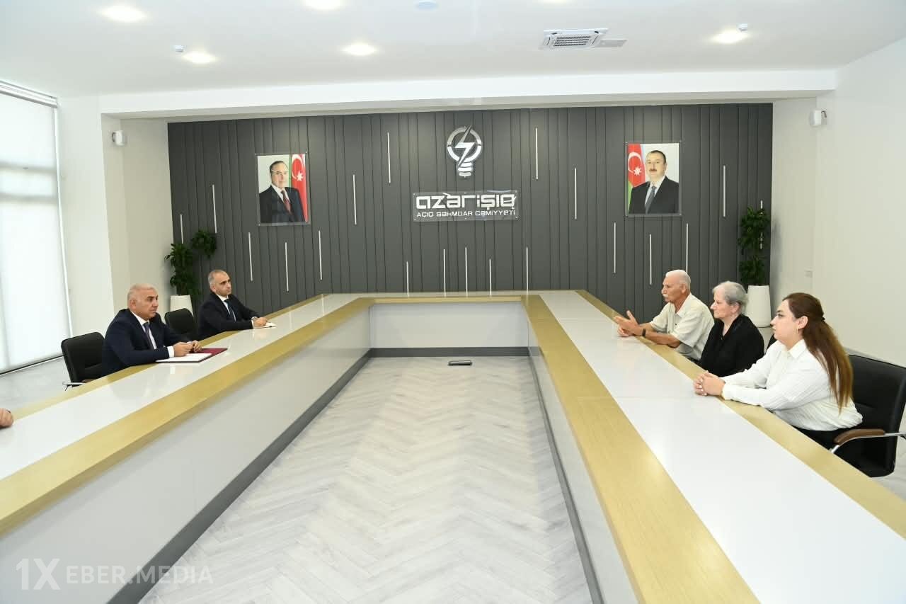 “Azərişıq” ASC-nin sədri Vüqar Əhmədov Ağdamda vətəndaşları qəbul edib (FOTO)