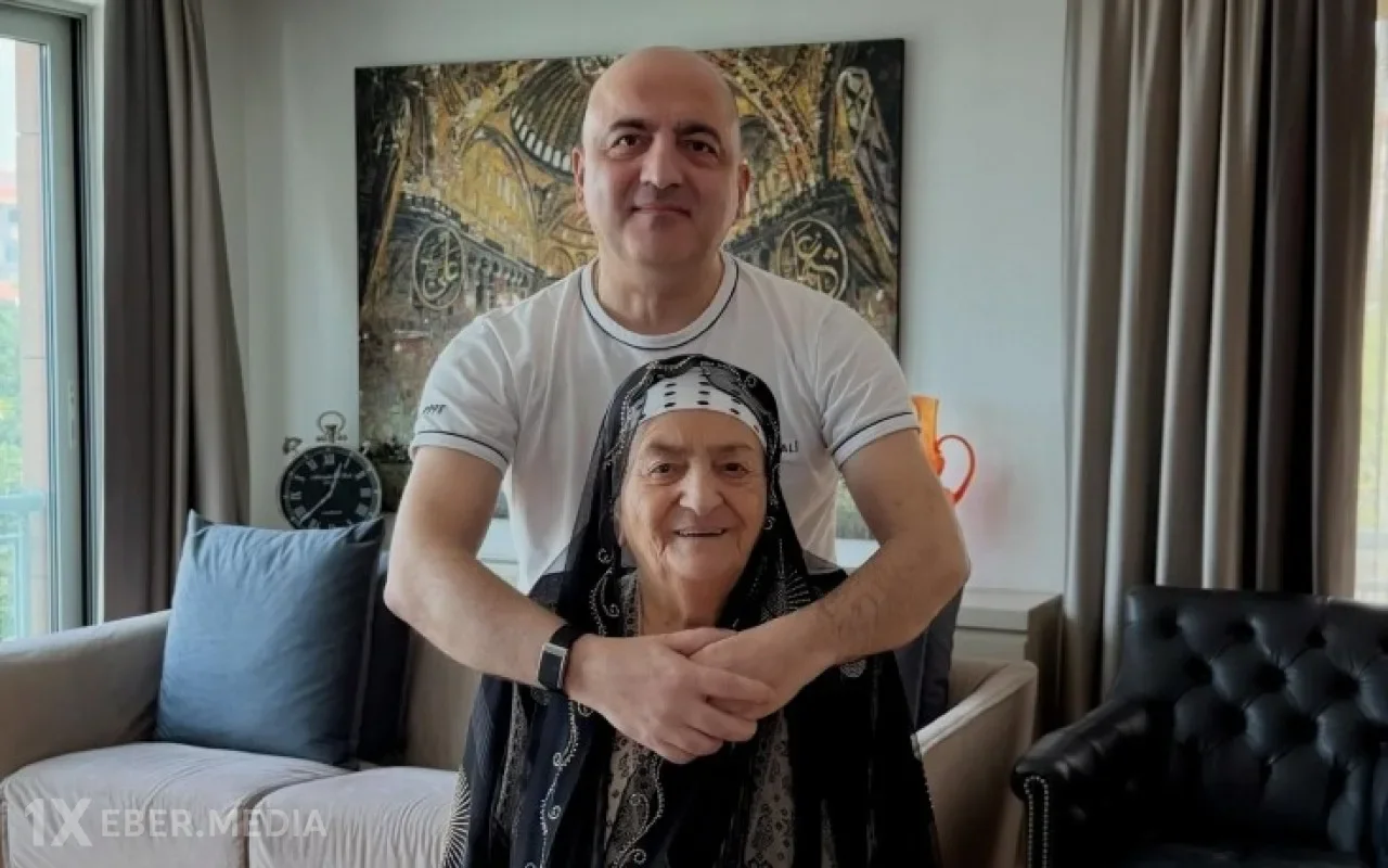 Mübariz Mənsimovun anası xəstəxanaya yerləşdirildi - FOTO