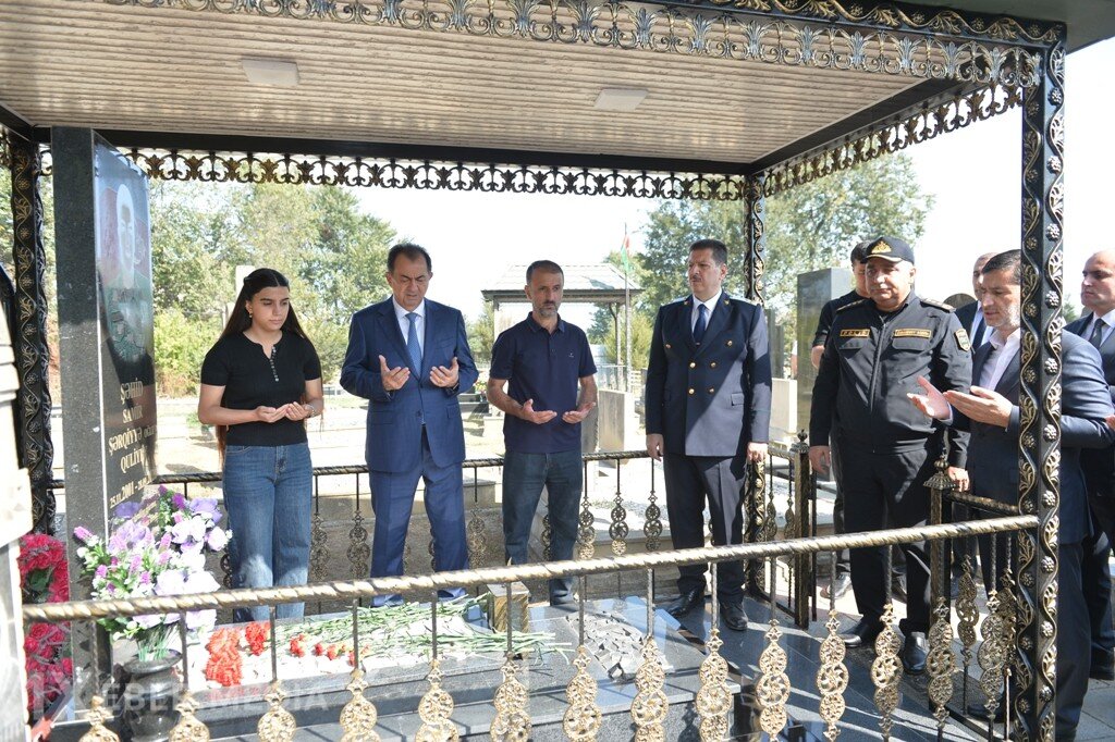 Taleh Qaraşov şəhidlərimizin məzarlarını ziyarət edib - FOTOLAR