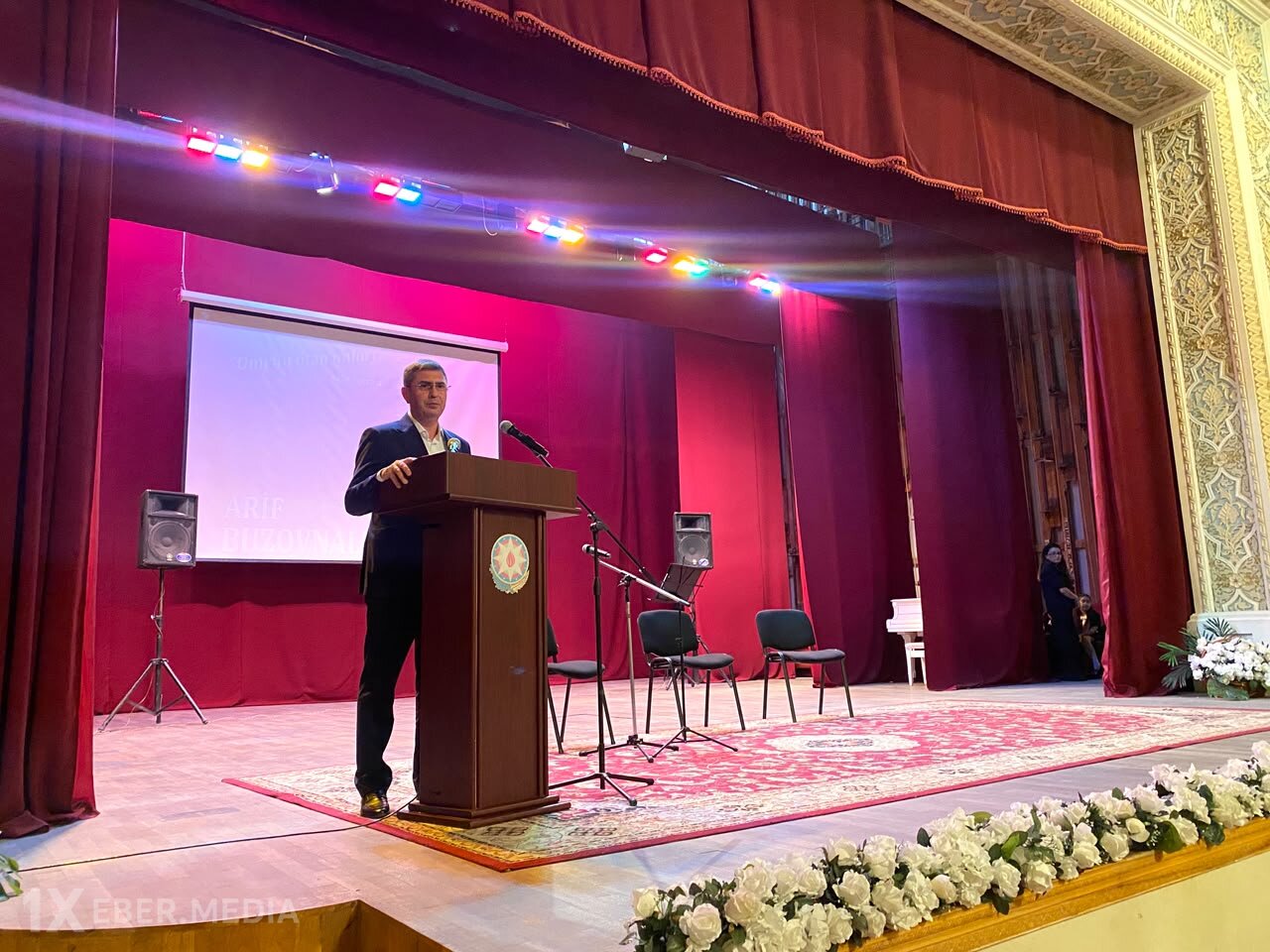 Elşən Salahov Arif Buzovnalının xatirəsinə həsr olunan tədbirdə iştirak edib