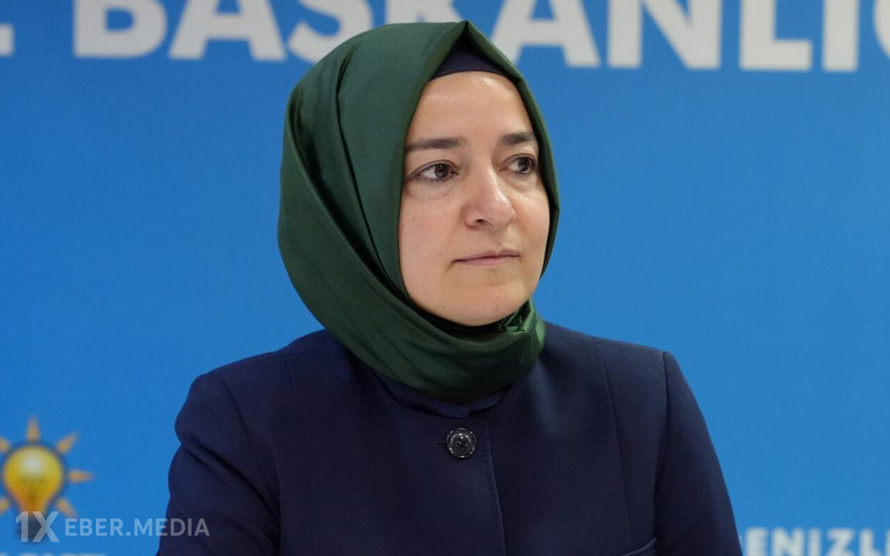 Prezidentin  müavini istefa verdi