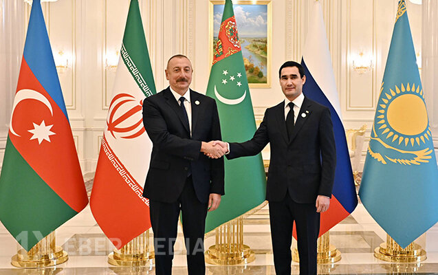 Əliyev Berdiməhəmmədovu təbrik etdi