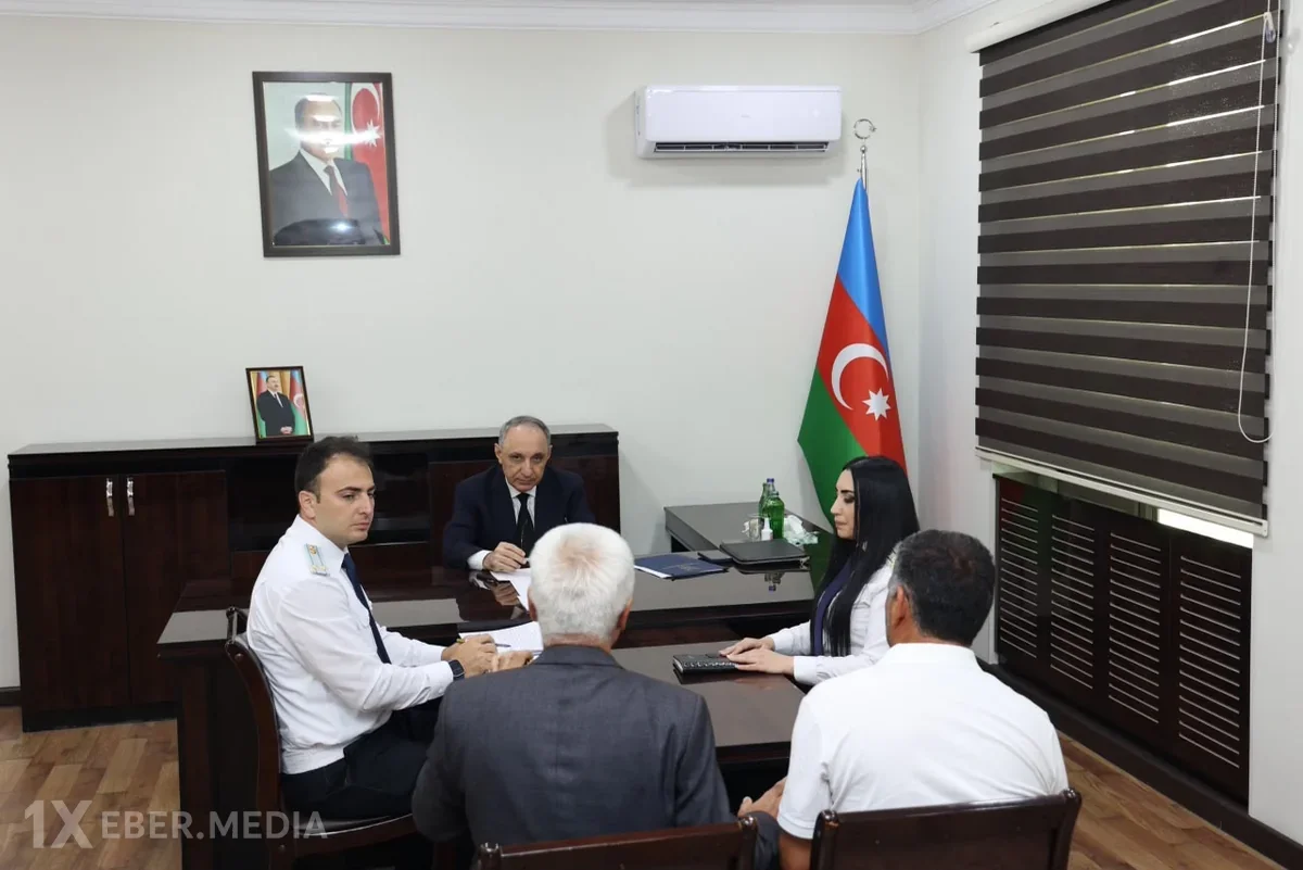 Kamran Əliyev Şamaxıda vətəndaşları qəbul edib