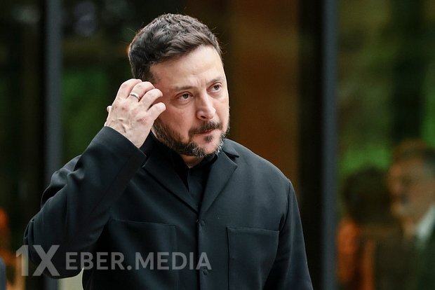 Zelenski: Rusiya Ukraynanın 10 vilayətinə zərbələr endirib