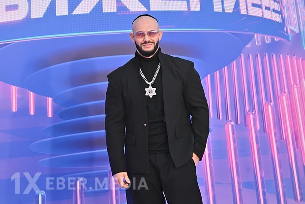 Məşhur rusiyalı reperlə bağlı şok hadisə: mühafizəçisinə atəş açıb