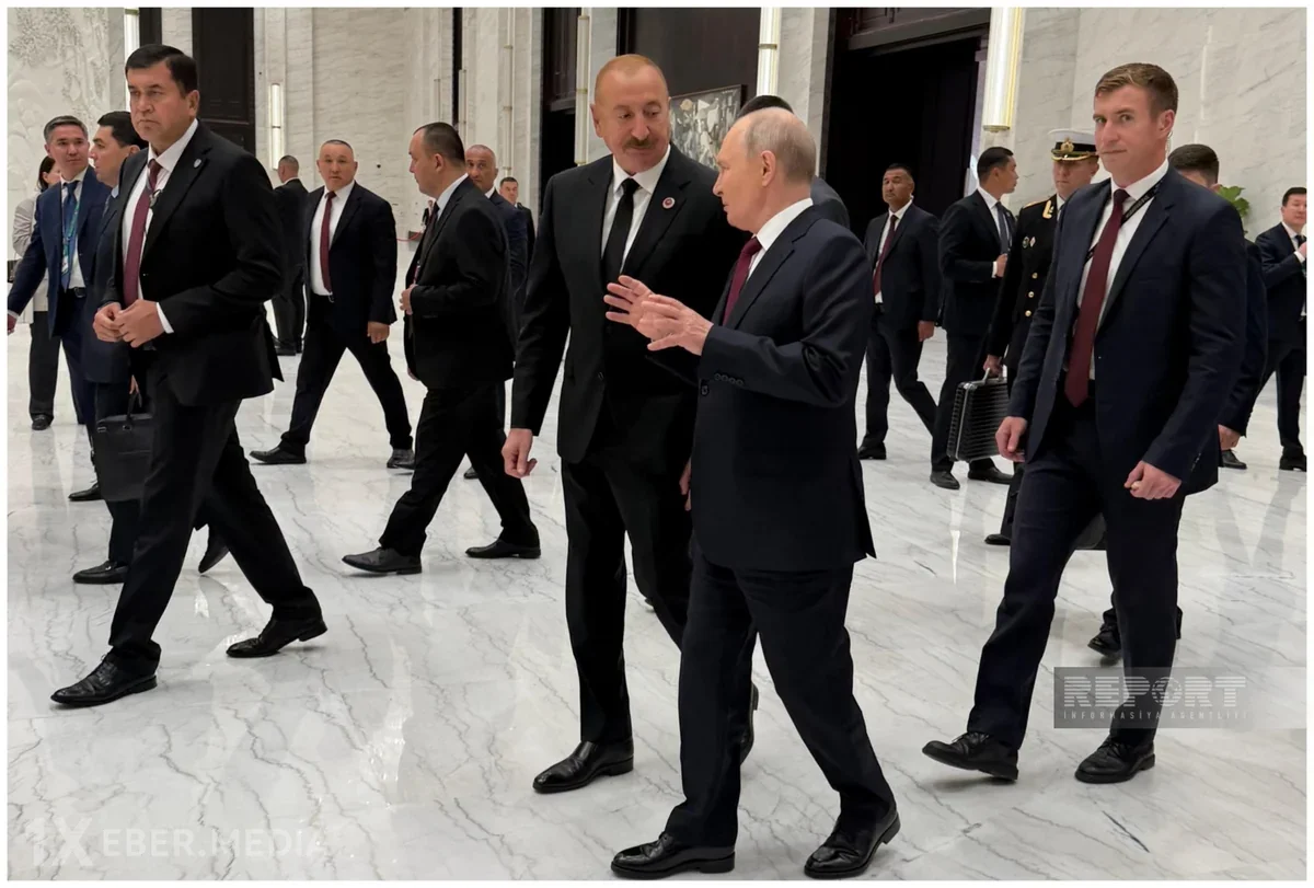 İlham Əliyev Bişkekdə Vladimir Putinlə ayaqüstü söhbət edib