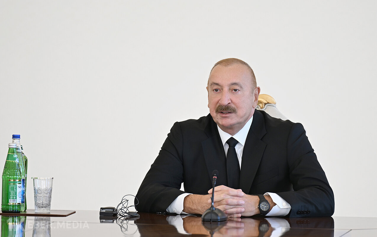 “Ancaq yırtıcı rəhbərləri üçün villalar tikmişdilər” - Video