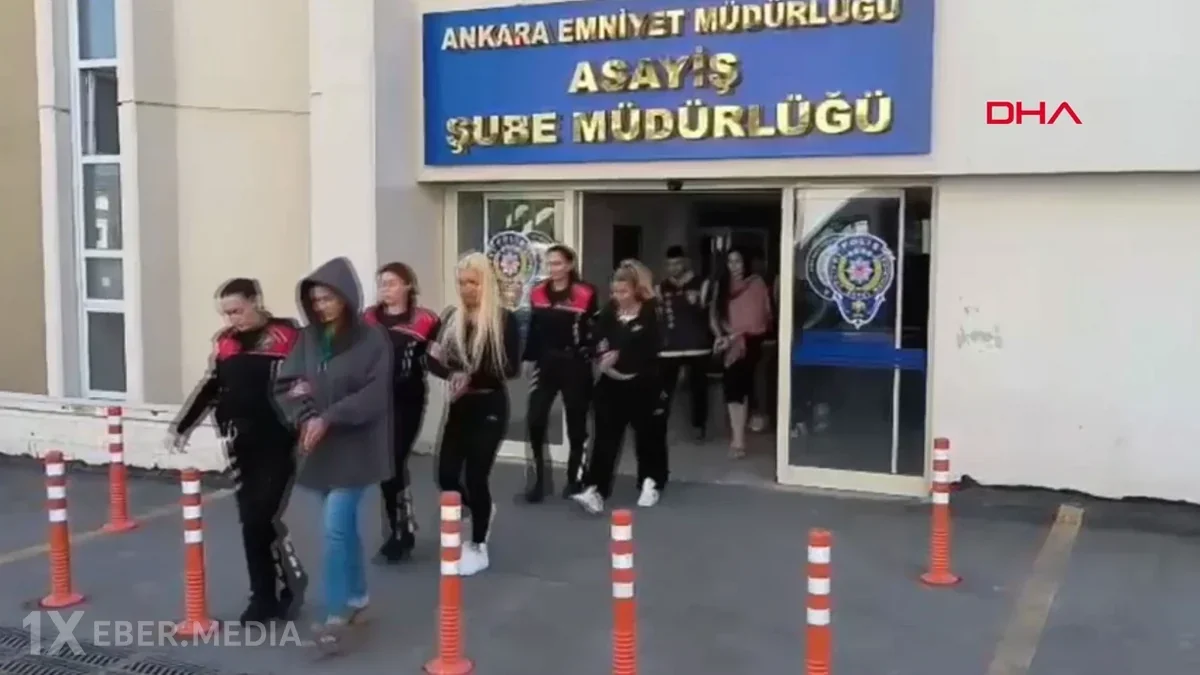 Türkiyədə tanınmış müğənni saxlanılıb