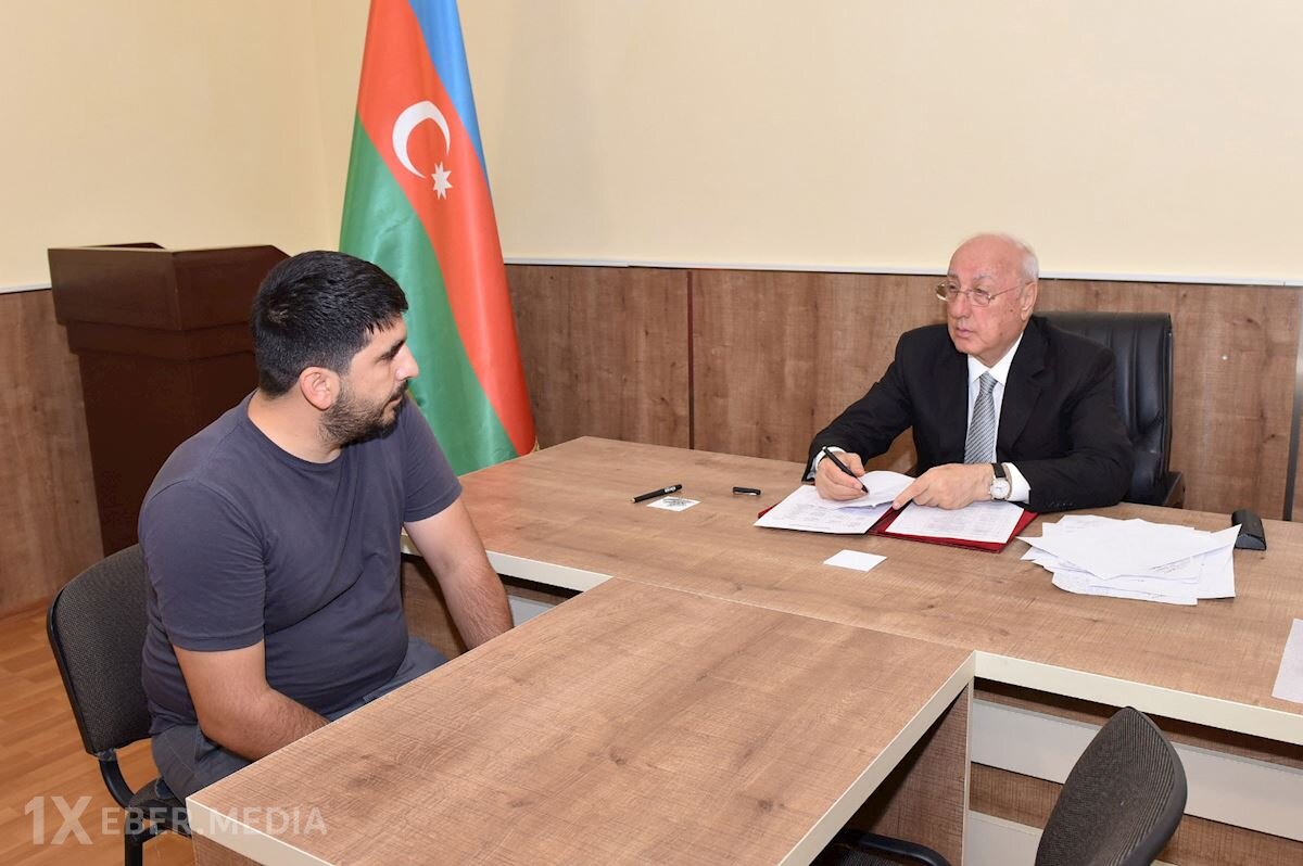 Zakir Fərəcov səyyar qəbulda vətəndaşların müraciətlərini dinlədi — FOTOLAR