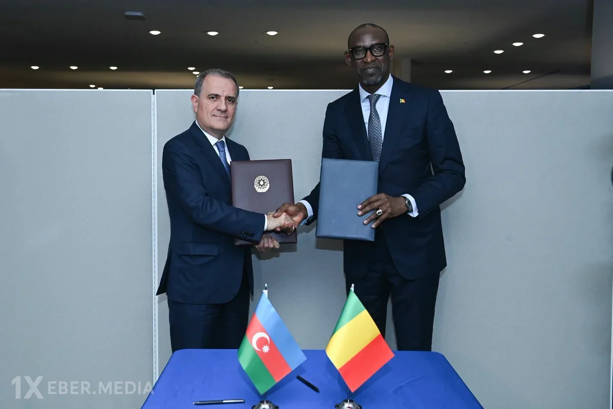 Azərbaycan və Mali arasında siyasi məsləhətləşmələrə dair memorandum imzalanıb