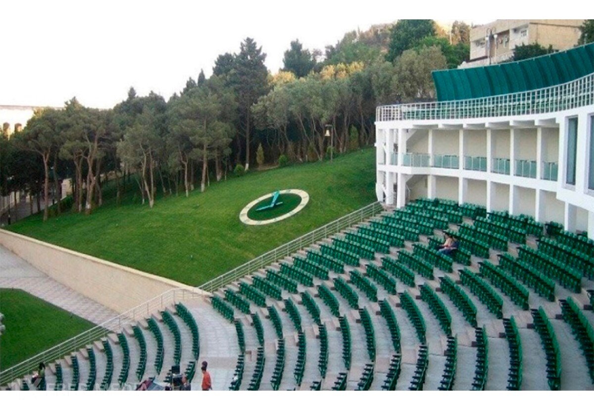 İki teatr Mədəniyyət Nazirliyinin tabeliyinə verilib