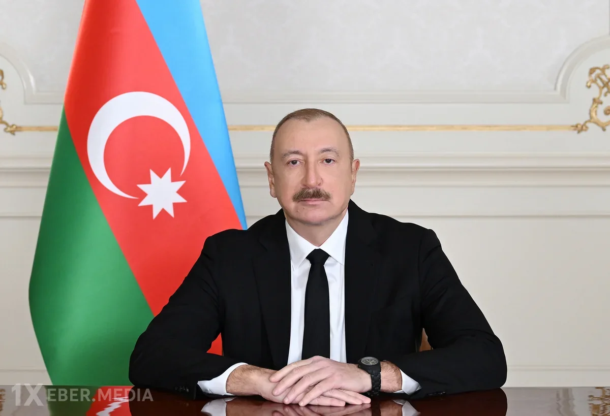 İlham Əliyev və birinci xanım Mehriban Əliyeva "Formula 1" üzrə Azərbaycan Qran-Prisinin əsas yarışına baxırlar