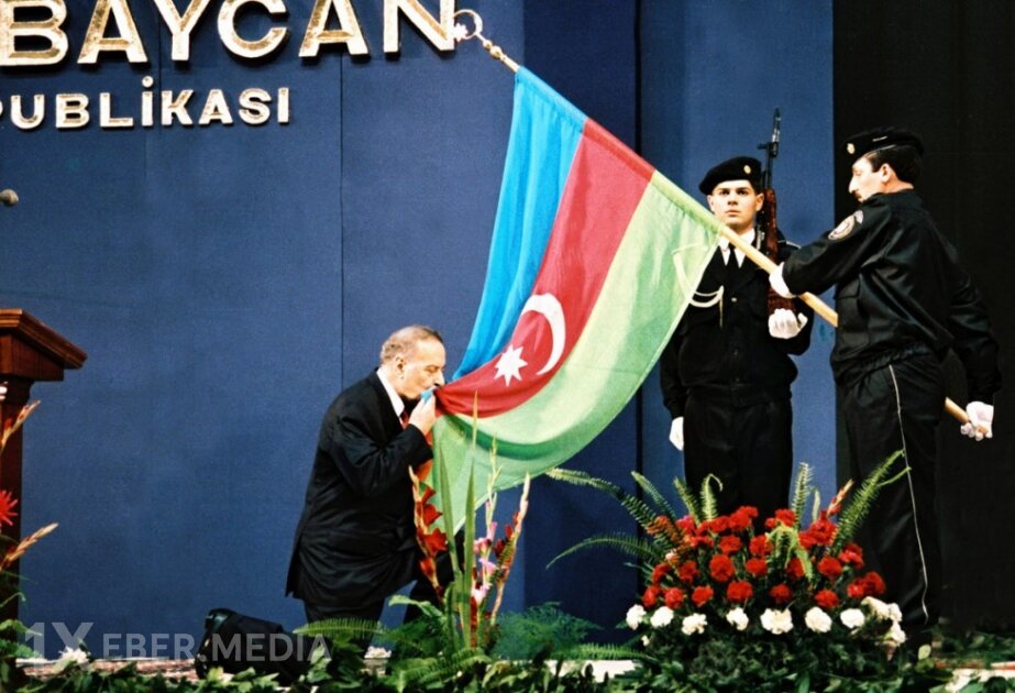 Azərbaycan tarixinin yeni mərhələsi