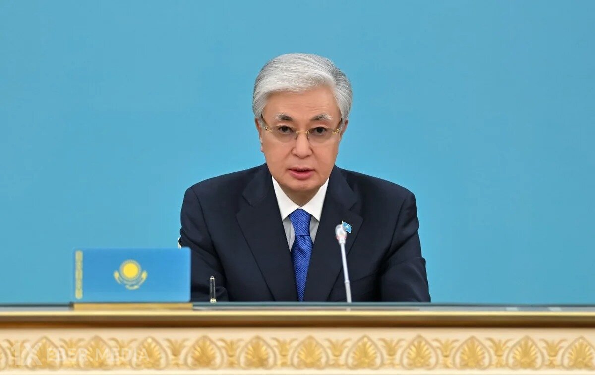 Tokayev müdafiə nazirinin birinci müavinini Baş Qərargah rəisi təyin edib