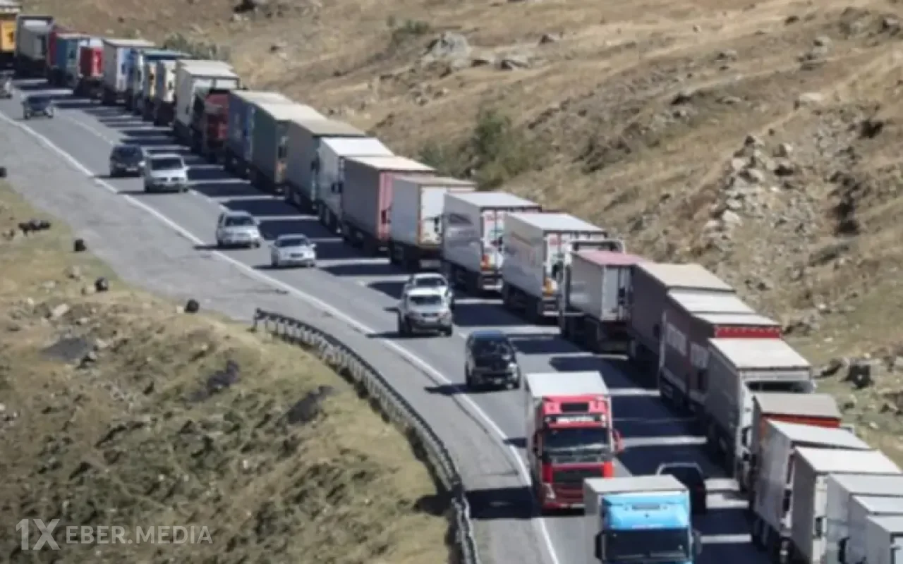 Erməni konyakı yenə sərhəddə ilişib qaldı
