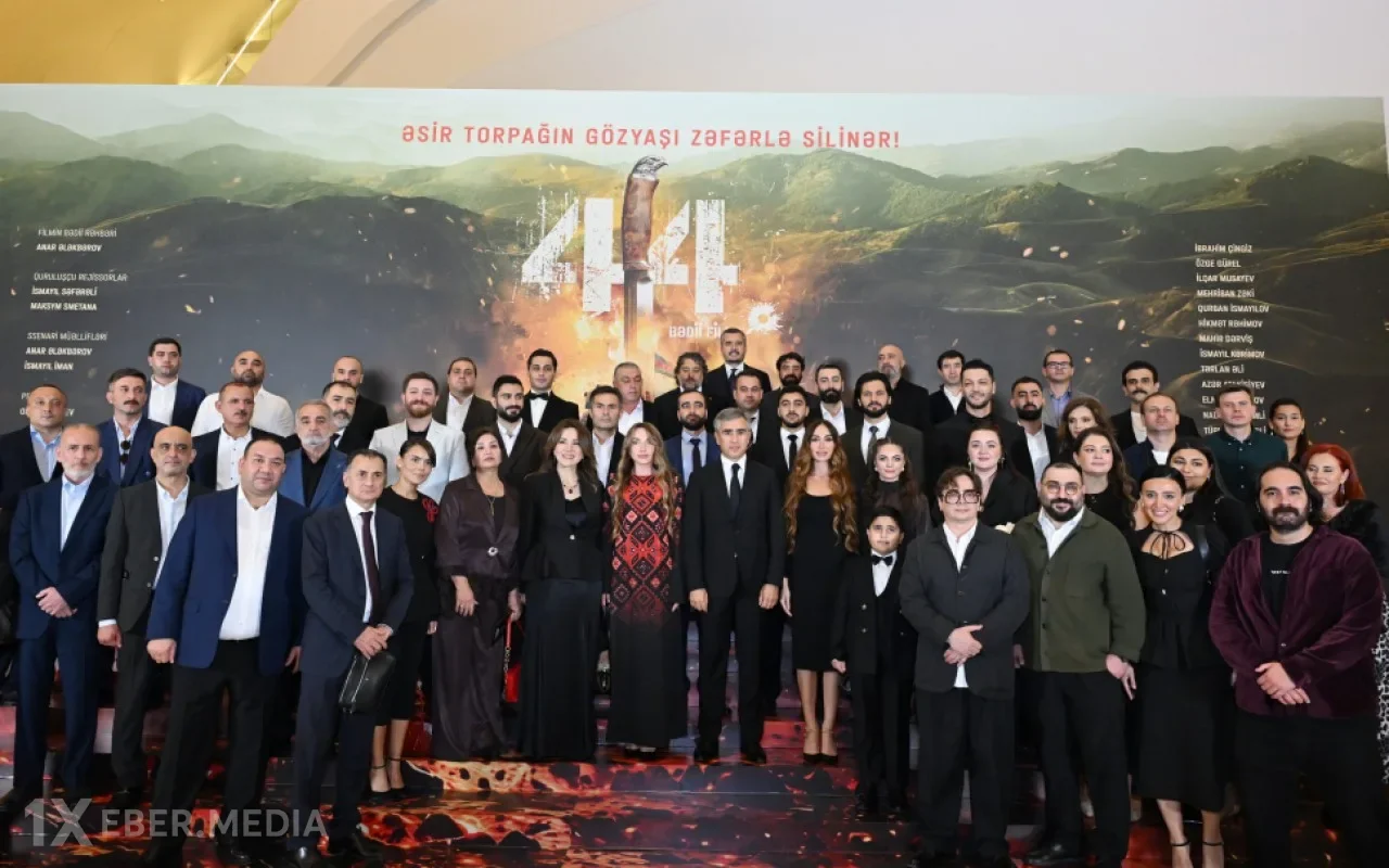 Arzu və Alyona Əliyevalar "44" bədii filminin premyerasında - FOTOLAR