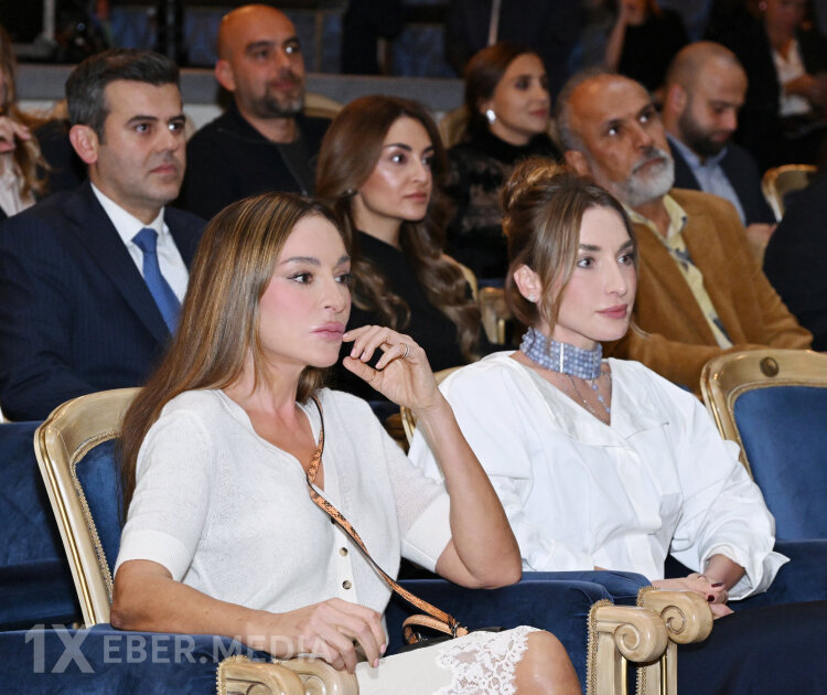 Mehriban Əliyeva qızı və gəlini ilə - Fotolar