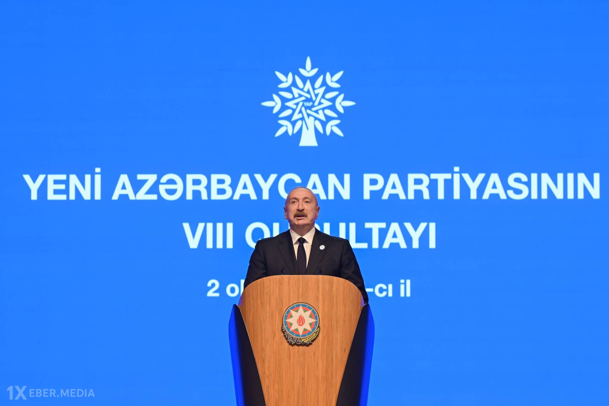 Ölkənin siyasi gündəliyinə istiqamət verən mühüm hadisə-VIII Qurultay
