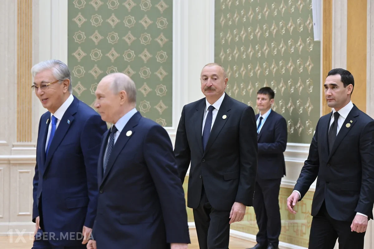 İlham Əliyev Xəzər Ekoloji Sammitində çıxış edib