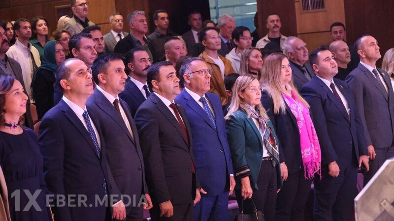 Türkiyədə Azərbaycan milli geyimləri nümayiş olunub və konsert keçirilib
