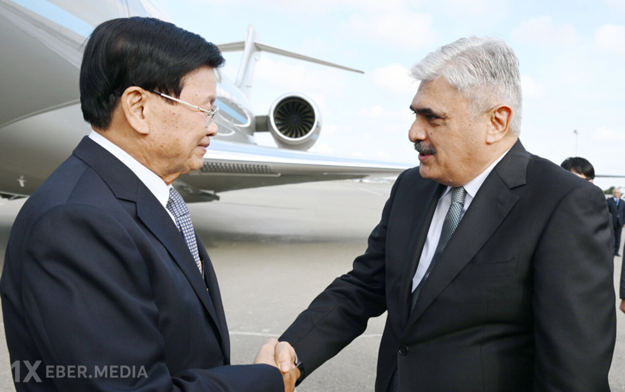 Laos Prezidenti Azərbaycanda