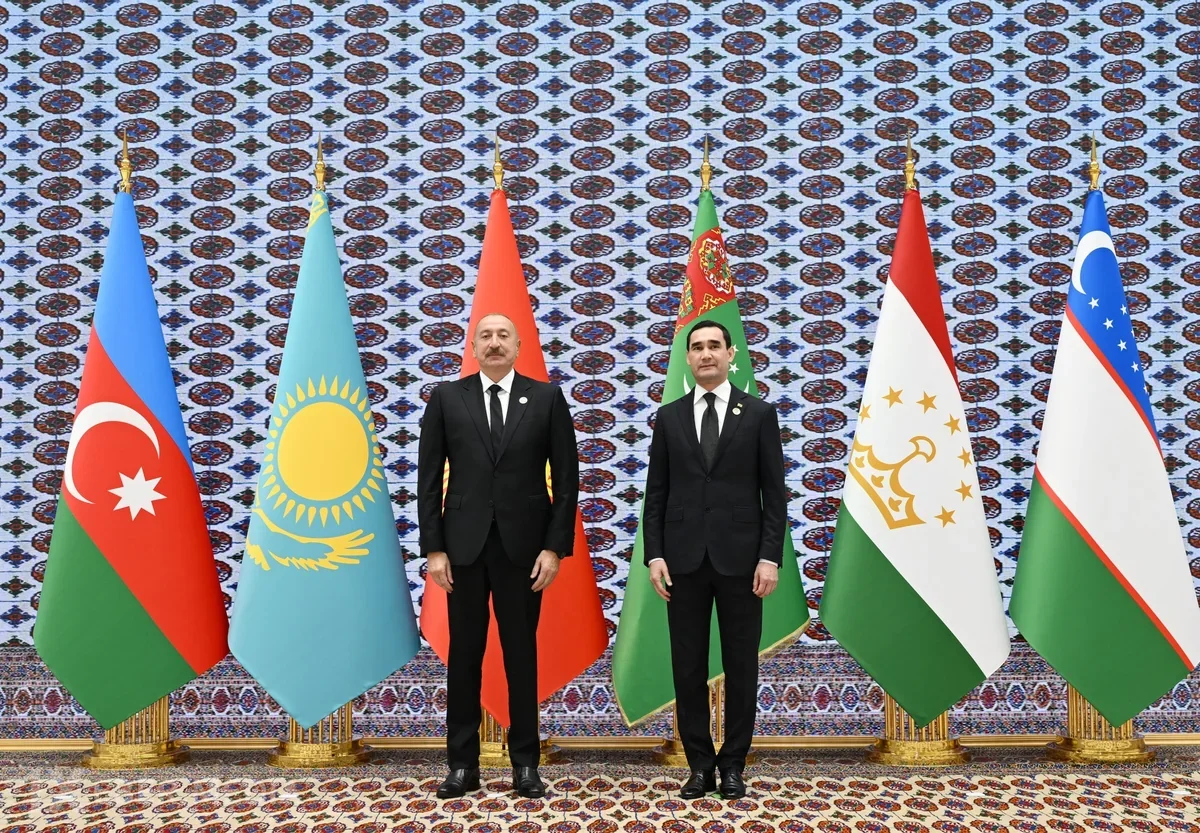 Azərbaycan-Türkmənistan əməkdaşlığı: Xəzərin iki sahilini birləşdirən strateji tərəfdaşlıq