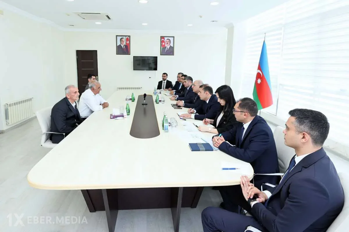Şahin Bağırov Şirvanda vətəndaşları qəbul edib
