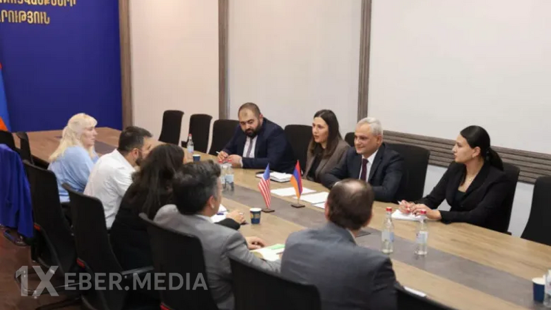 Ermənistan ABŞ-la yeni nüvə reaktorunun tikintisini müzakirə etdi