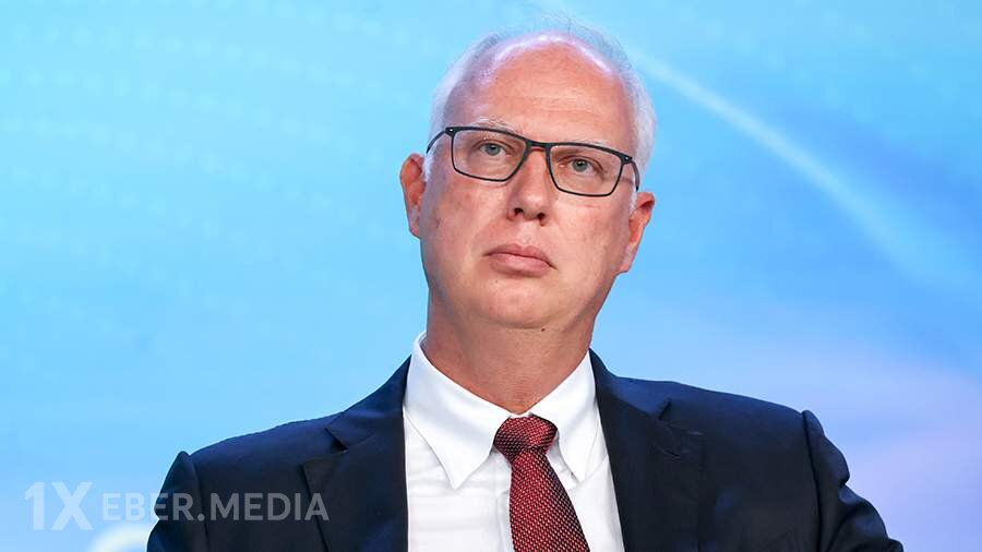 Dmitriyev Uitkoffu görə Pulkovoya gəlib