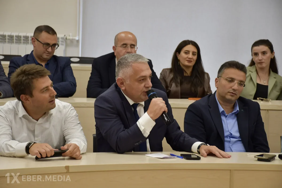 Əlaqələndirmə Qərargahının İşçi Qrupunun üzvləri Qarabağ Universitetində tələbələrlə görüş keçirib