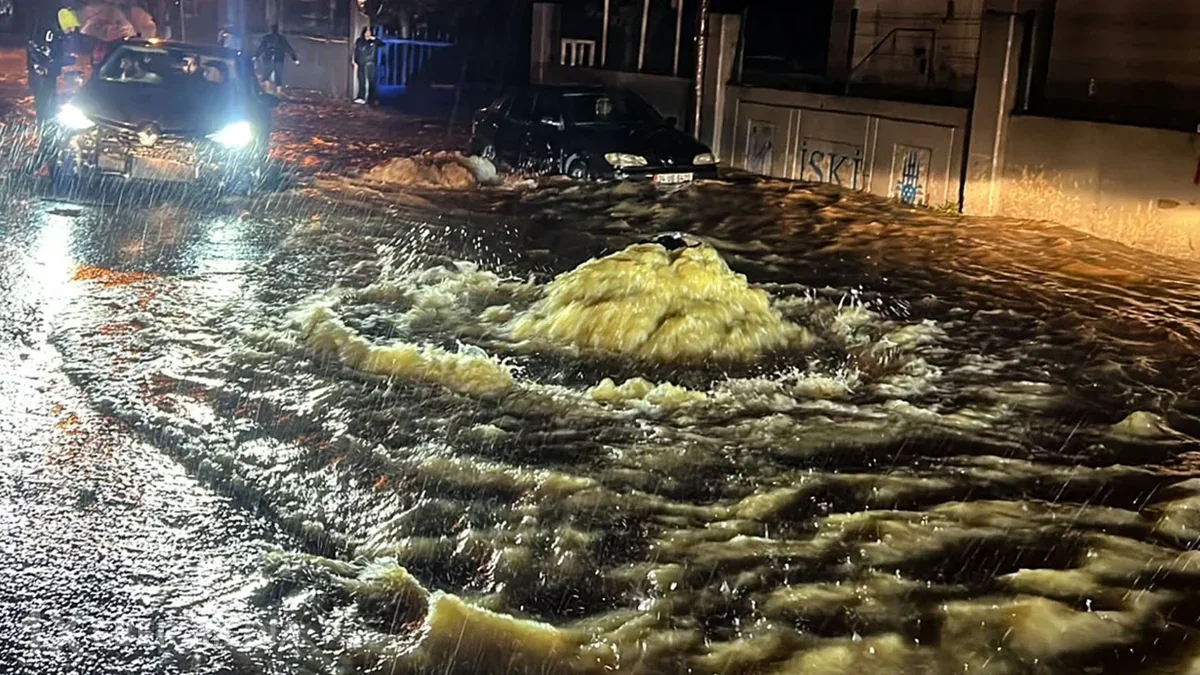 İstanbulda şiddətli yağışlar nəticəsində ölənlərin sayı artdı
